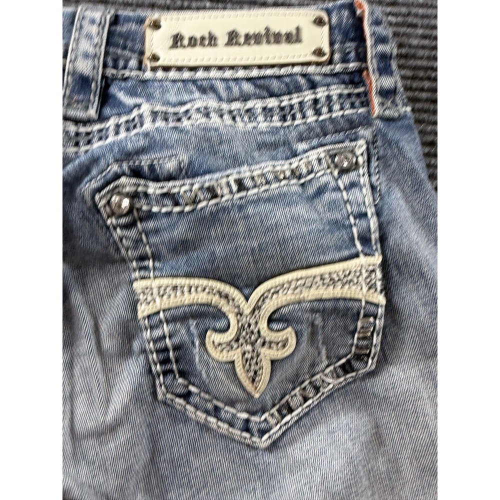 Rock Revival Ella P3 Bootcut Jeans Womens 29 Light Fleur De Lis Buckle E8400P3